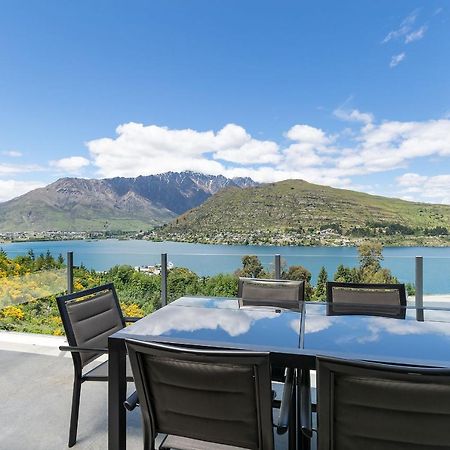 Okataina - Means Place Of Laughter, Luxury Retreat Villa Куийнстаун Екстериор снимка