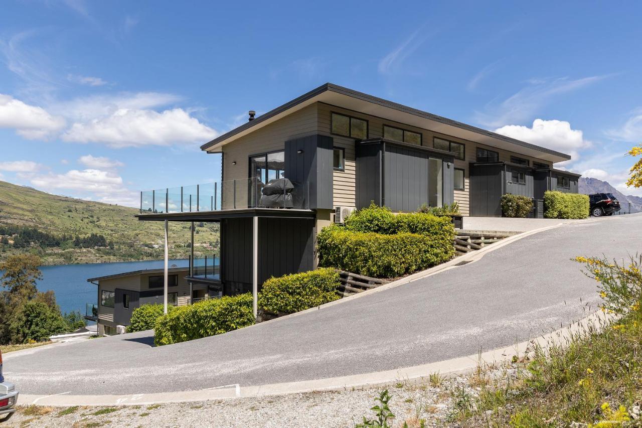 Okataina - Means Place Of Laughter, Luxury Retreat Villa Куийнстаун Екстериор снимка
